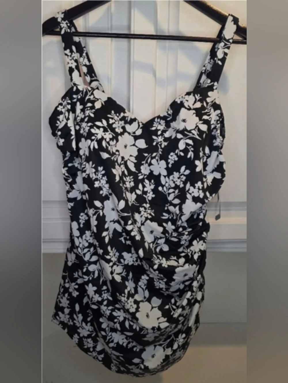 NWT Plus Size Tummy Control Floral One Piece Swimsuit 2X 18W 20W